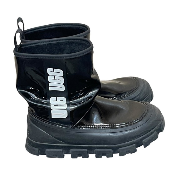 UGG Women's Classic Sherpa lined Brellah Mini Boot 1144059 -
Ladies Size 6 - Picture 4 of 12